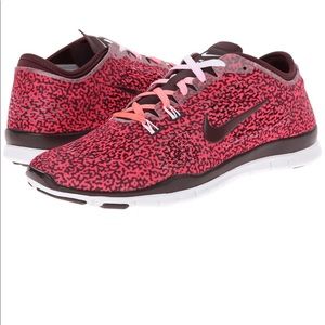 Nike free runs 5.0 TR fit 4  hyperpunch